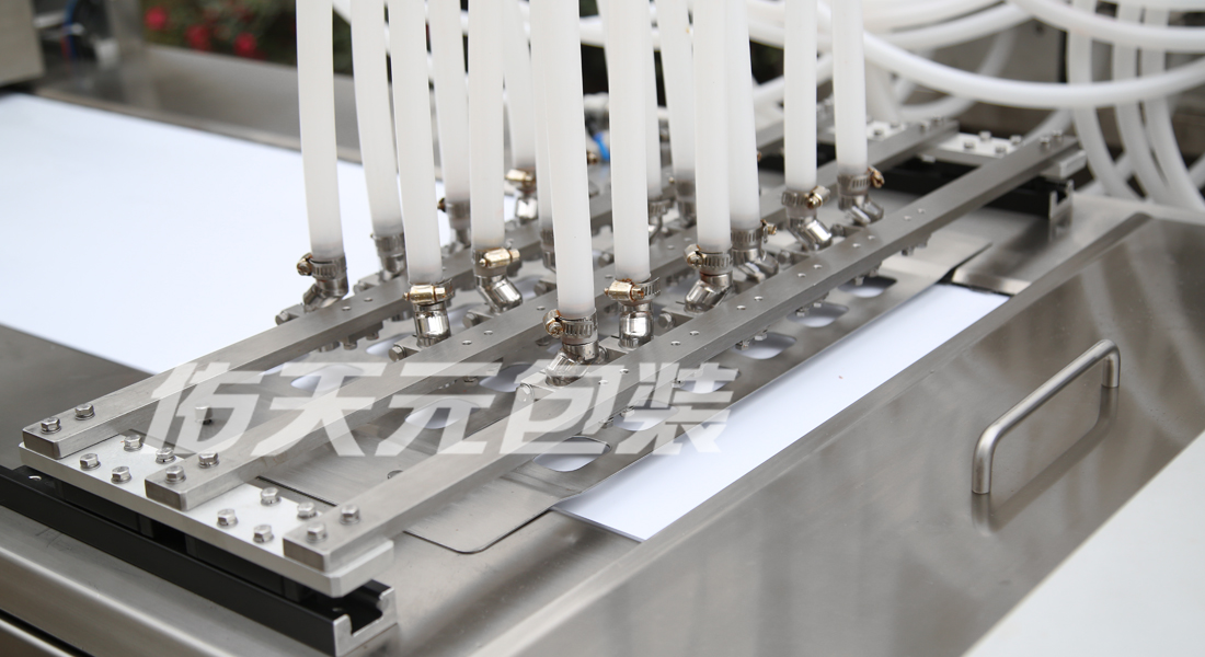 全自動(dòng)拉伸膜包裝機(jī).jpg 全自動(dòng)拉伸膜包裝機(jī).jpg